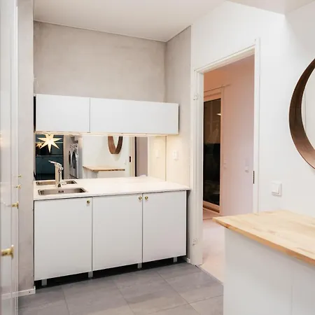Arctic Poeykkoelae 10-person House Apartment Rovaniemi